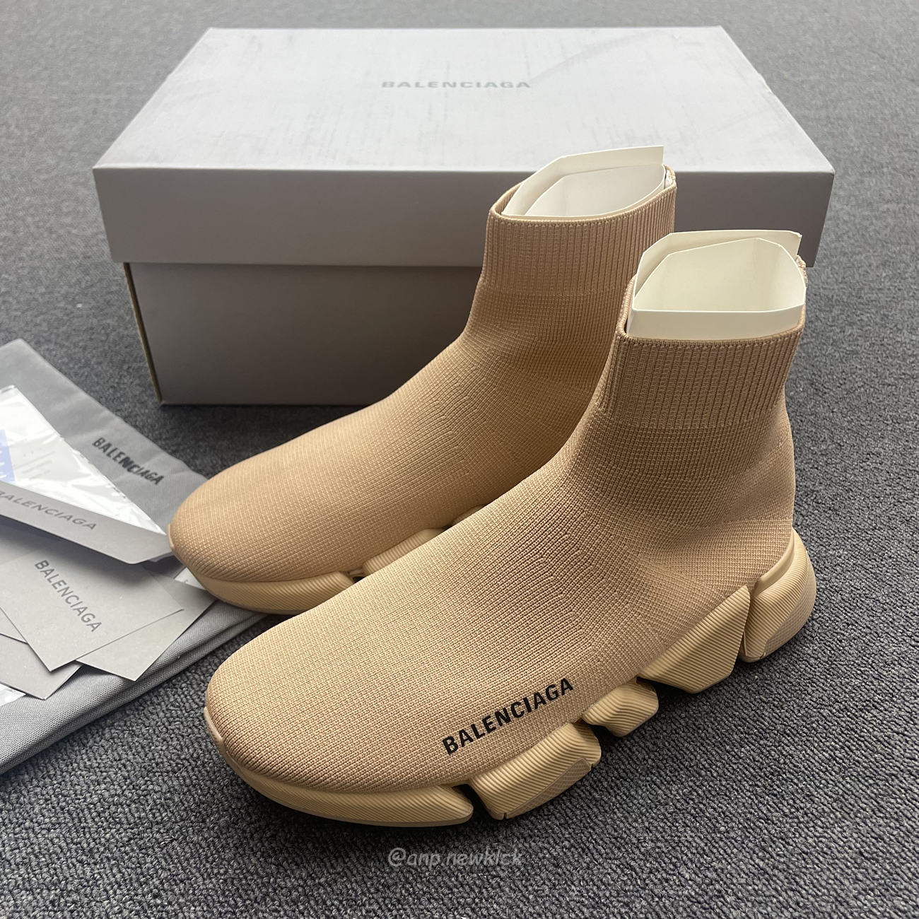 Balenciaga Speed 2.0 Beige Knit Sole Sock Sneakers (8) - www.newkick.org