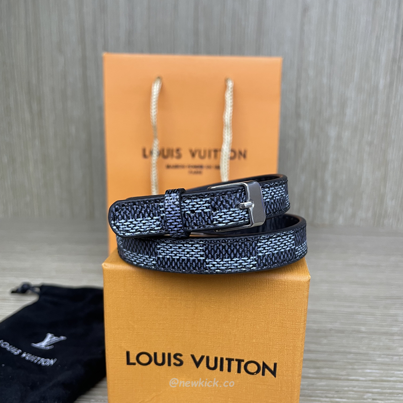 Louis Vuitton Leather Bracelet (7) - www.newkick.org