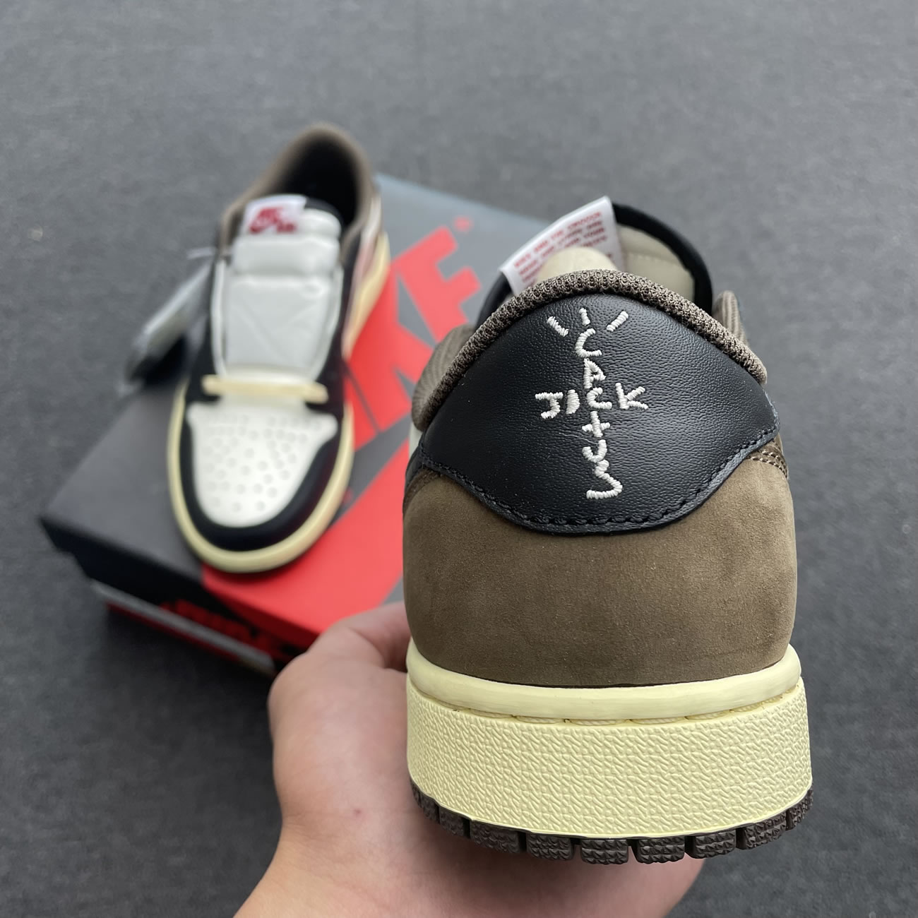 Air Jordan 1 Low Cq4277 105 (2) - www.newkick.org