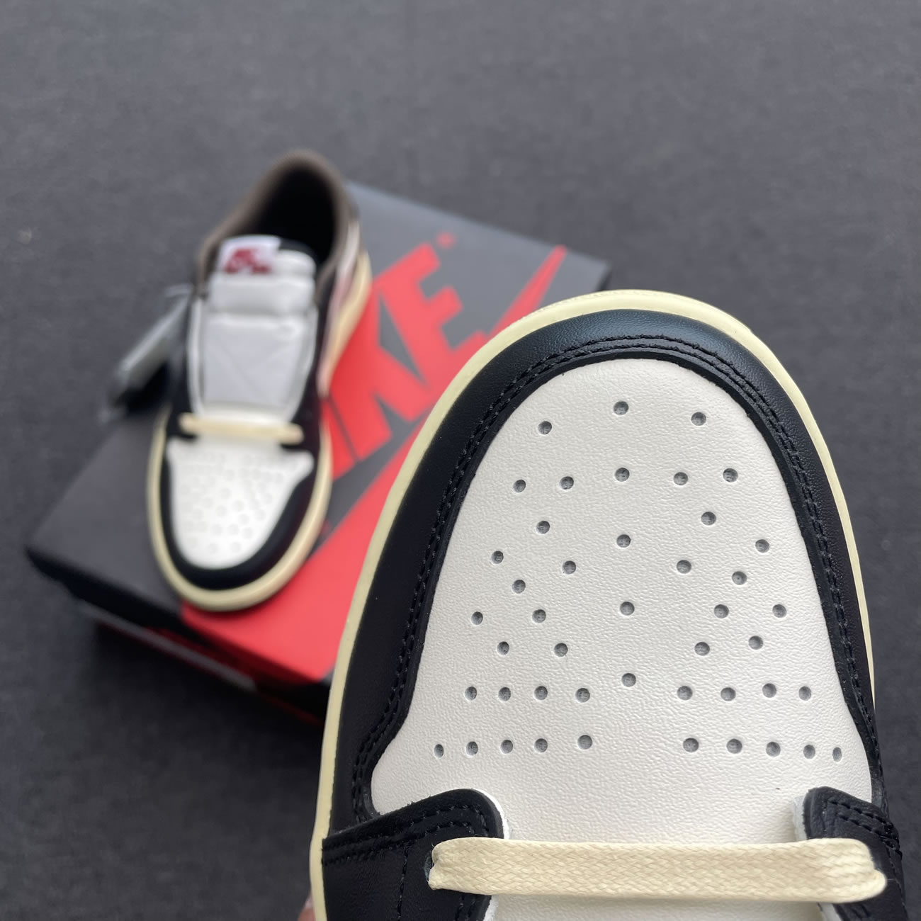 Air Jordan 1 Low Cq4277 105 (6) - www.newkick.org
