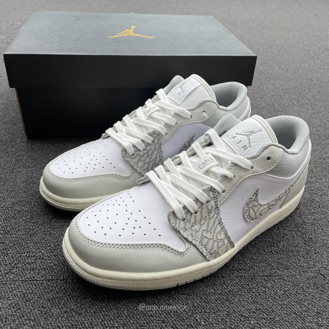 Air Jordan 1 Low Prm Smoke Grey Elephant Dh4269 100 (9) - www.newkick.org Air Jordan 1 Low Prm Smoke Grey Elephant Dh4269 100 (9) - www.newkick.org