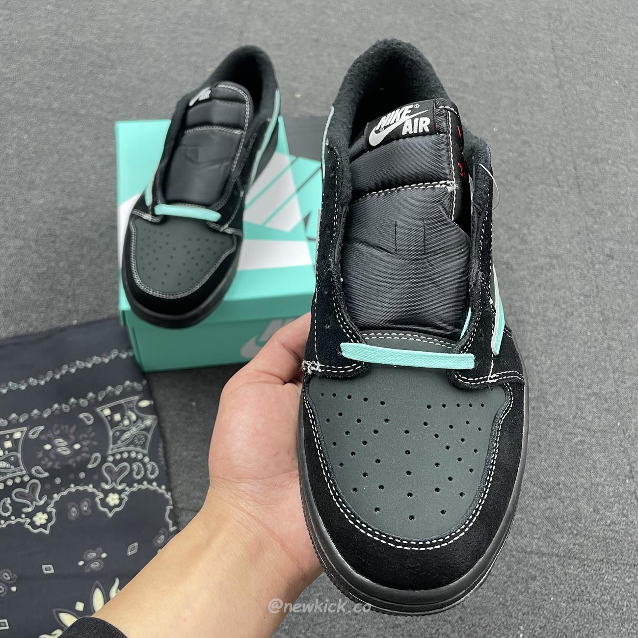 Air Jordan 1 Low Dazzles With Tiffany Cus Travis Dm7866 311 (3) - www.newkick.org Air Jordan 1 Low Dazzles With Tiffany Cus Travis Dm7866 311 (3) - www.newkick.org