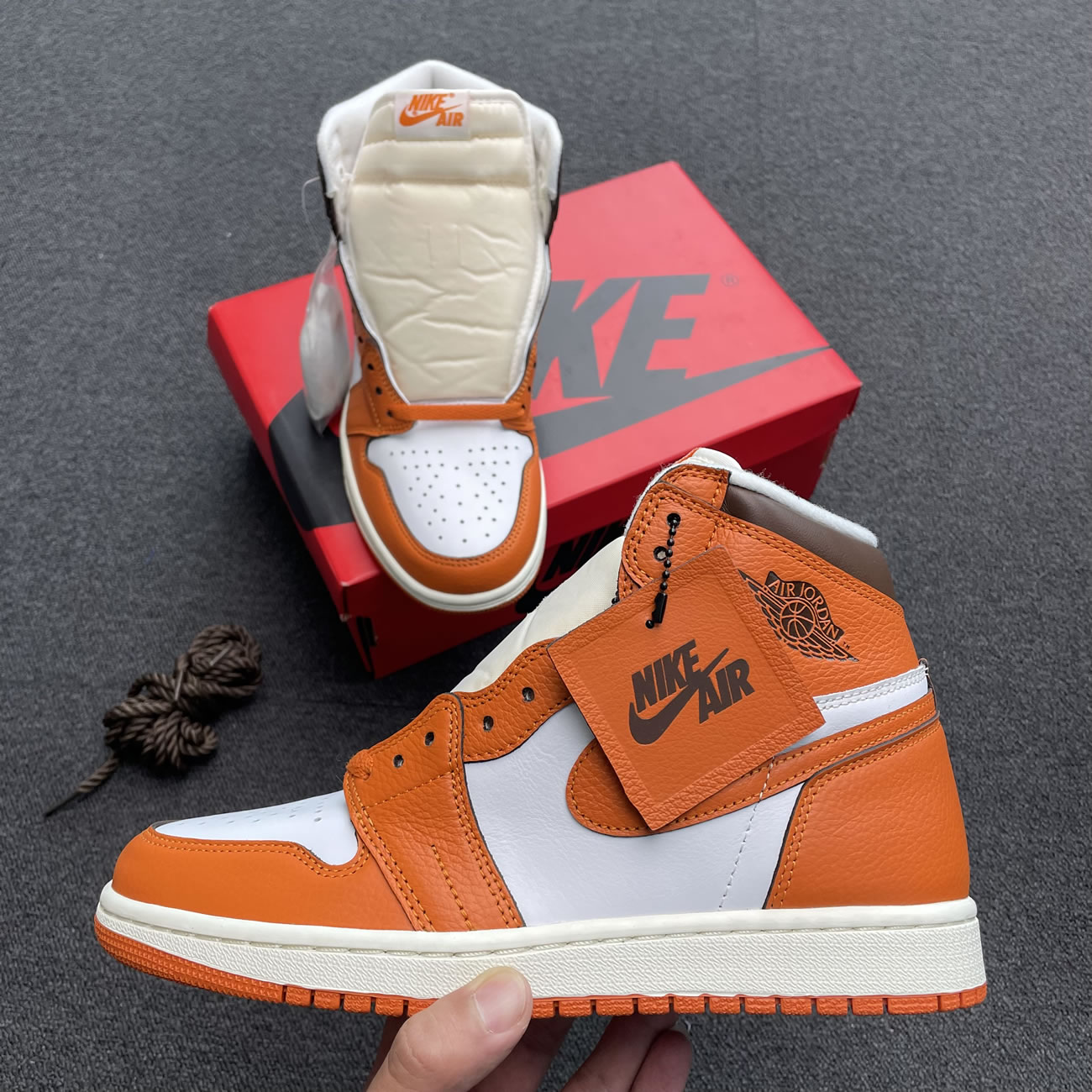 Jordan 1 Retro High Og Starfish W Do9369 101 (3) - www.newkick.org