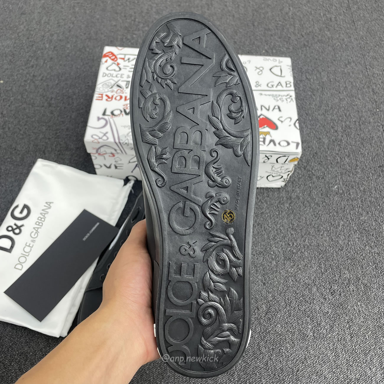 Dolce Gabbana Dg Logo Print Portofino Napa Calf Leather Sneakers (18) - www.newkick.org Dolce Gabbana Dg Logo Print Portofino Napa Calf Leather Sneakers (18) - www.newkick.org