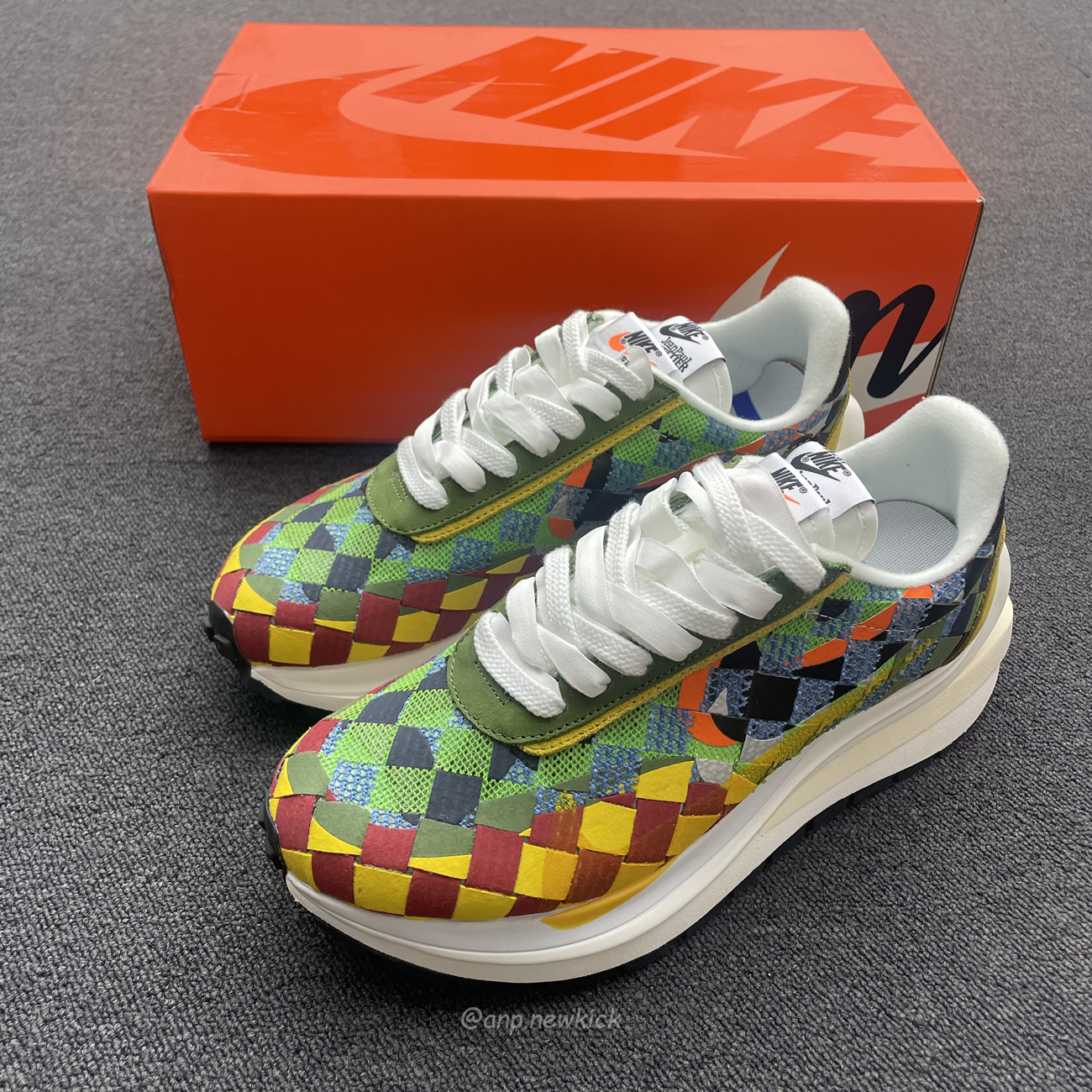Sacai X Nike Waffe Woven White Green Gusto Dr5209 300 Dr5209 100 (10) - www.newkick.org