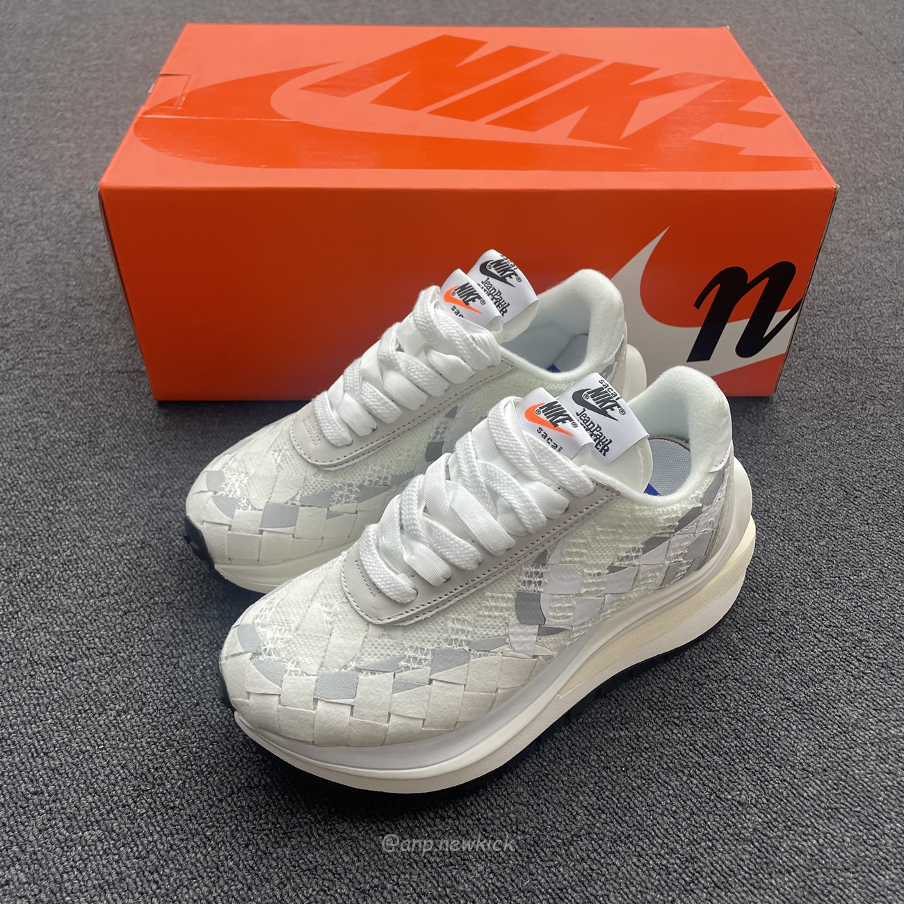 Sacai X Nike Waffe Woven White Green Gusto Dr5209 300 Dr5209 100 (17) - www.newkick.org