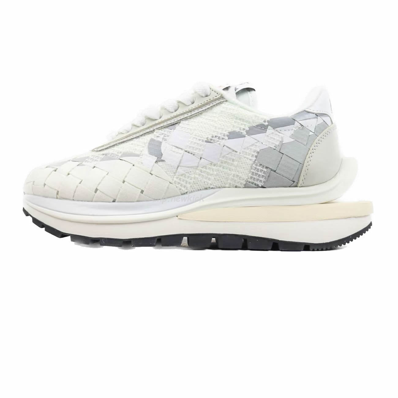 Sacai X Nike Waffe Woven White Green Gusto Dr5209 300 Dr5209 100 (2) - www.newkick.org