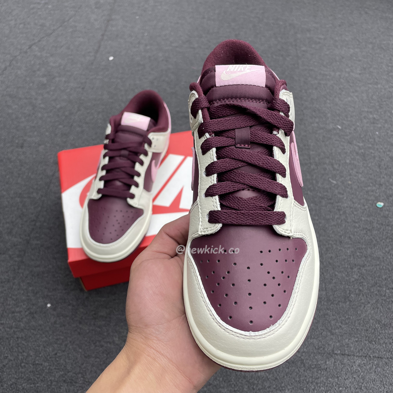 Nike Dunk Low Retro Prm Valentine Day 2023 Dr9705 100 (15) - www.newkick.org