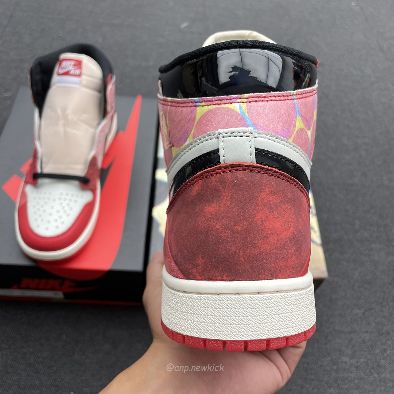 Air Jordan 1 High Og Spider Man Across The Spider Verse Dv1748 601 (21) - www.newkick.org Air Jordan 1 High Og Spider Man Across The Spider Verse Dv1748 601 (21) - www.newkick.org