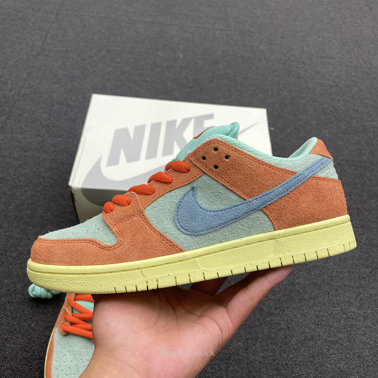 Nike Sb Dunk Low Orange Emerald Rise Dv5429 800 (11) - www.newkick.org