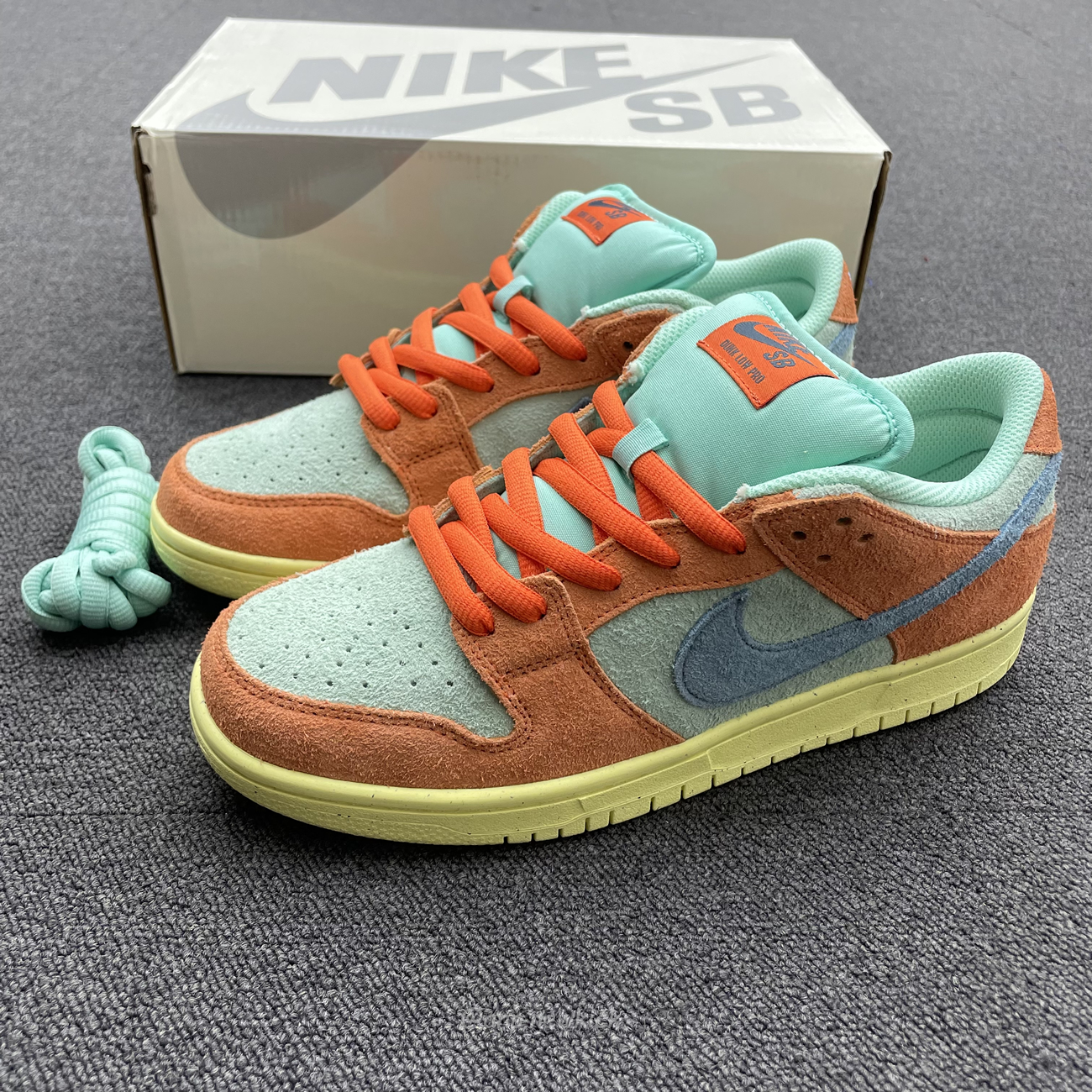 Nike Sb Dunk Low Orange Emerald Rise Dv5429 800 (7) - www.newkick.org