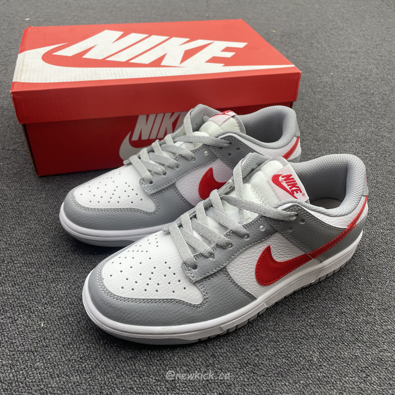 Nike Dunk Low White Wolf Grey University Red Gs Dv7149 001 (12) - www.newkick.org Nike Dunk Low White Wolf Grey University Red Gs Dv7149 001 (12) - www.newkick.org