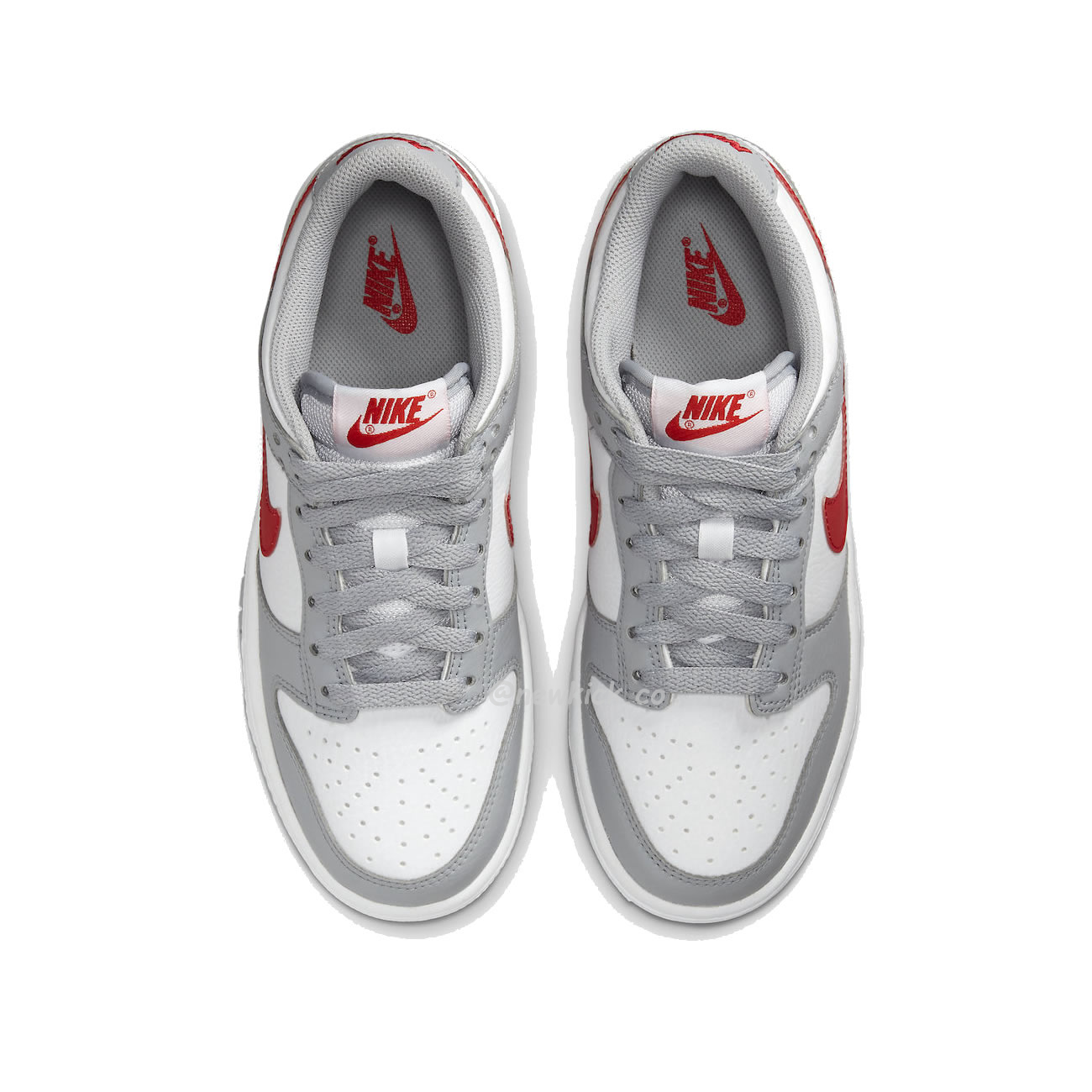 Nike Dunk Low White Wolf Grey University Red Gs Dv7149 001 (4) - www.newkick.org Nike Dunk Low White Wolf Grey University Red Gs Dv7149 001 (4) - www.newkick.org