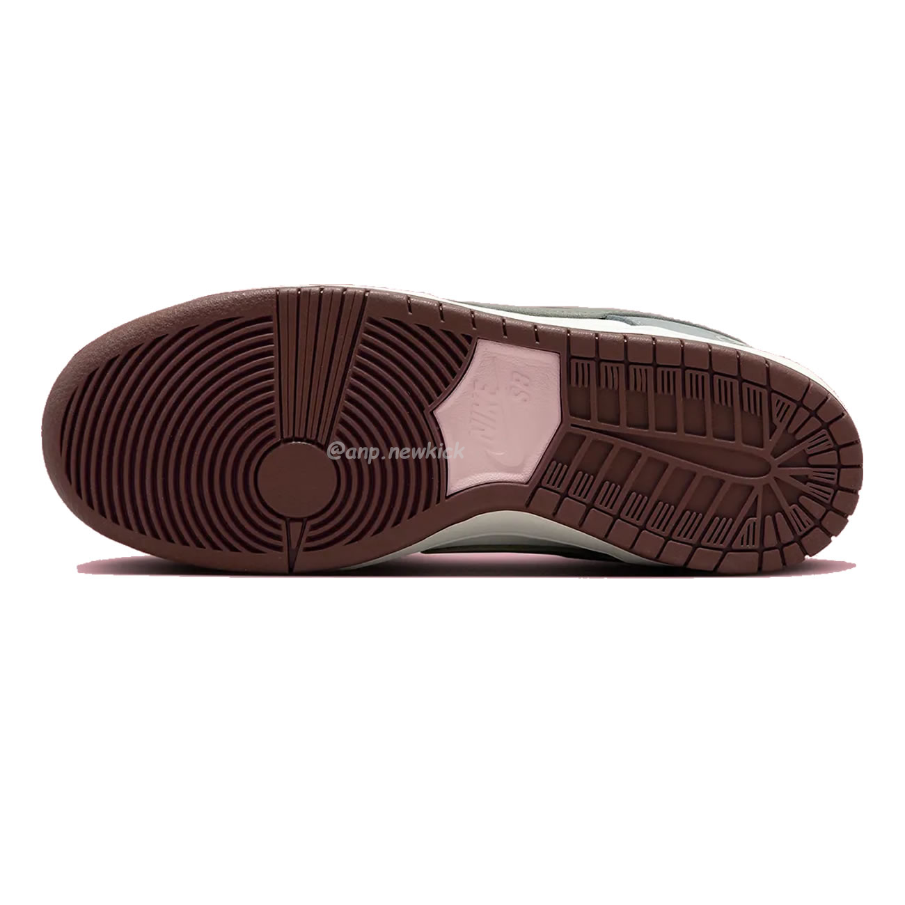 Nike Sb Dunk Low Yuto Horigome Fq1180 001 (4) - www.newkick.org