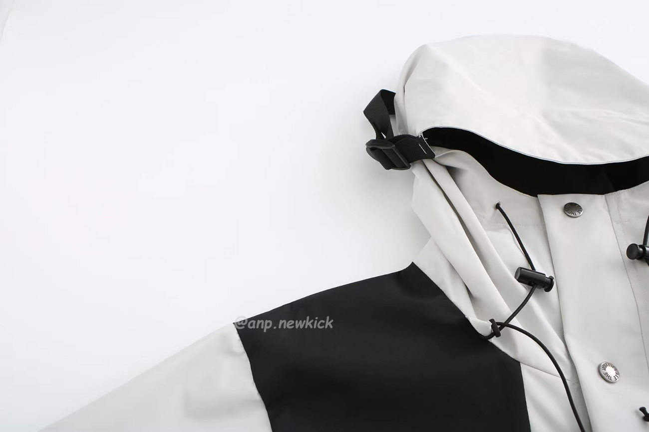 The North Face Retro 1986 Futurelight (2) - www.newkick.org