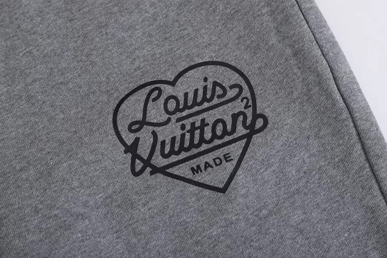 Louis Vuitton X Nigo Printed Heart Short Light Grey Fw21 (5) - www.newkick.org Louis Vuitton X Nigo Printed Heart Short Light Grey Fw21 (5) - www.newkick.org