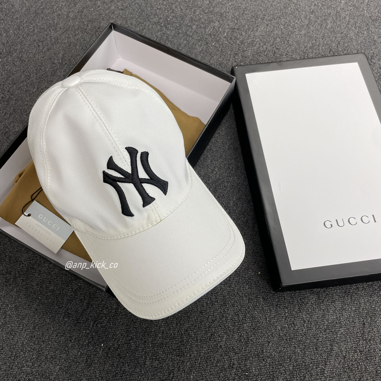 Gu Cci Ny Butterfly Cap 13 25(2) - www.newkick.org Gu Cci Ny Butterfly Cap 13 25(2) - www.newkick.org