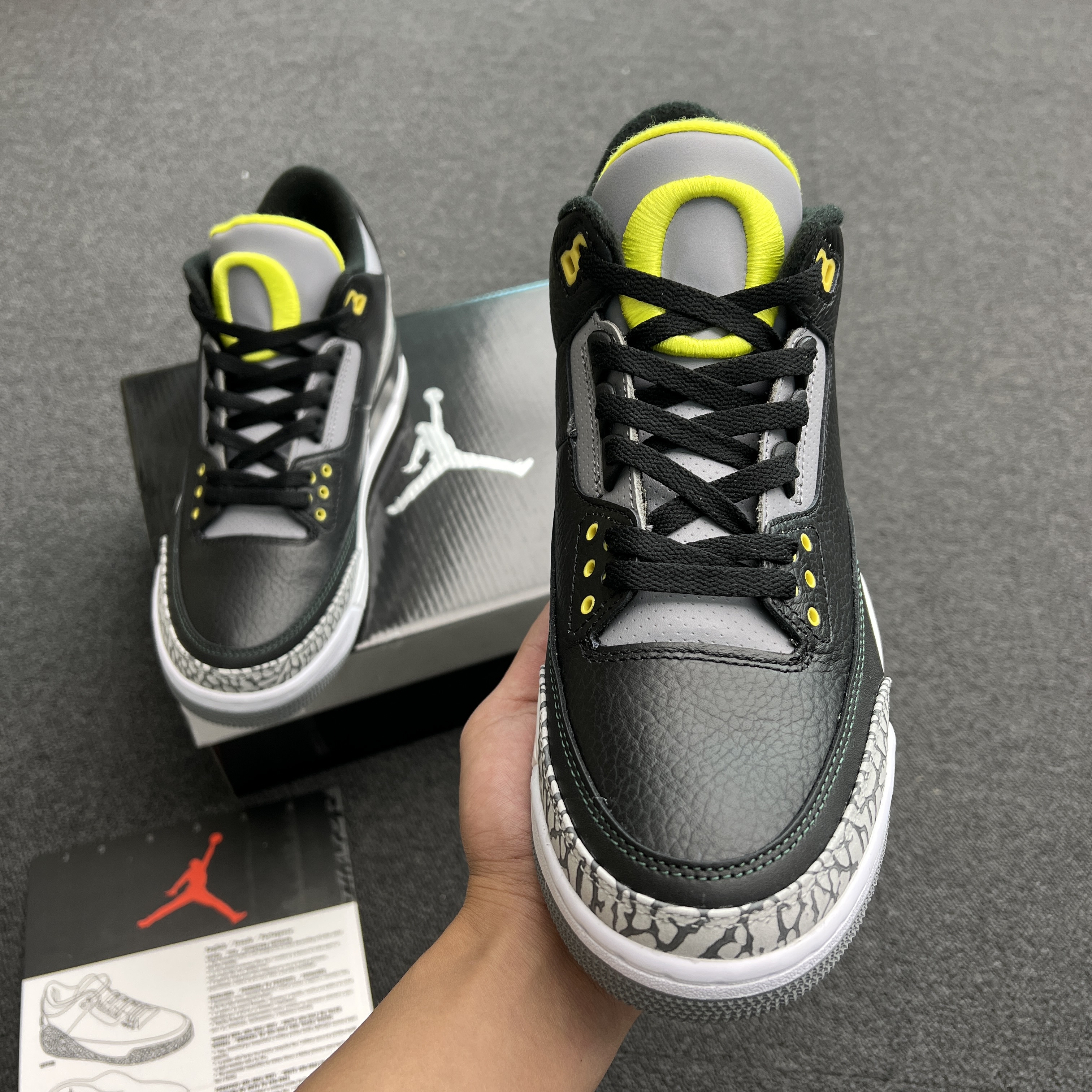 Jordan 3 Retro Oregon Ducks Pit Crew Both Pairs H011 Mnjdls 5 (8) - www.newkick.org