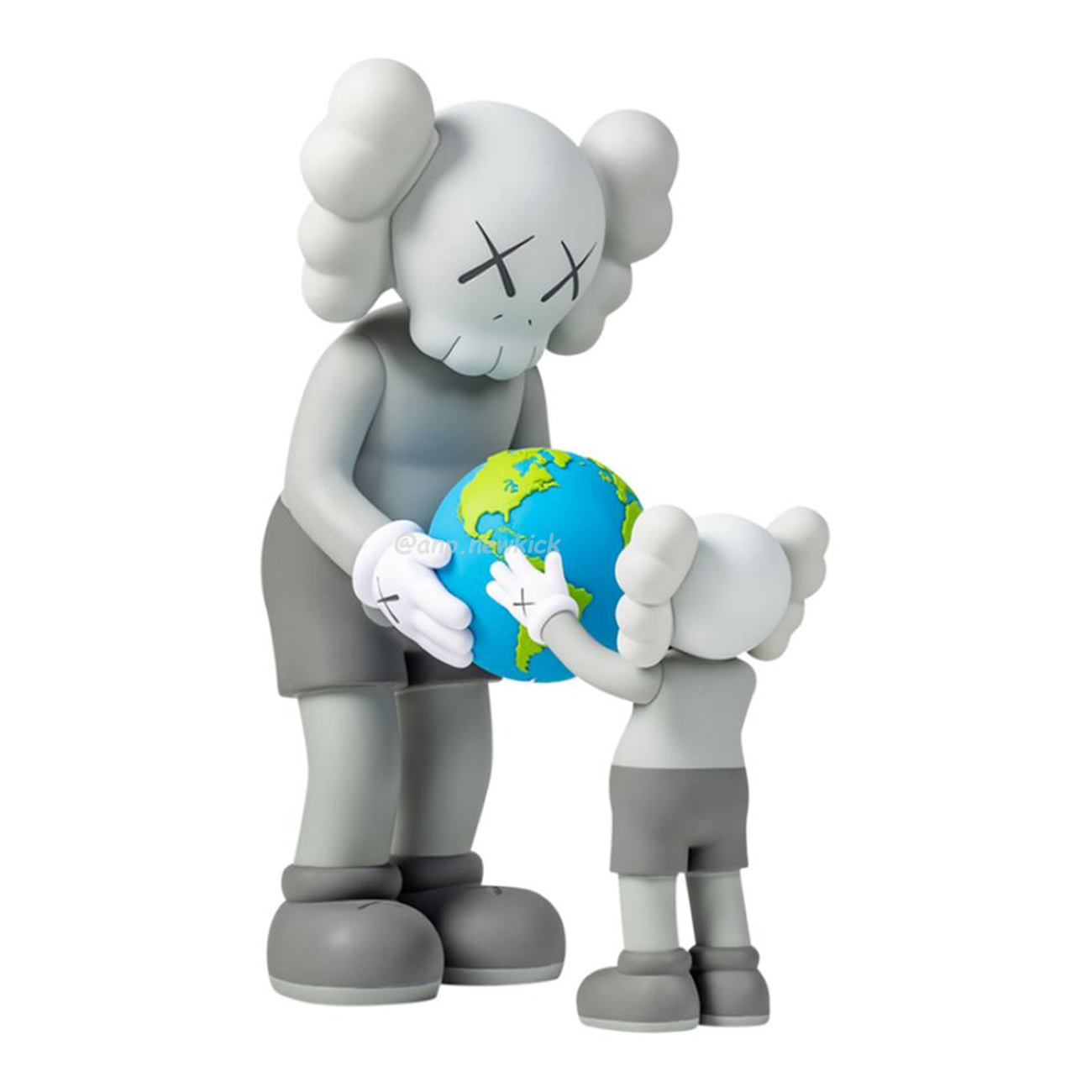 Kaws The Promise Grey Figure (2) - www.newkick.org Kaws The Promise Grey Figure (2) - www.newkick.org