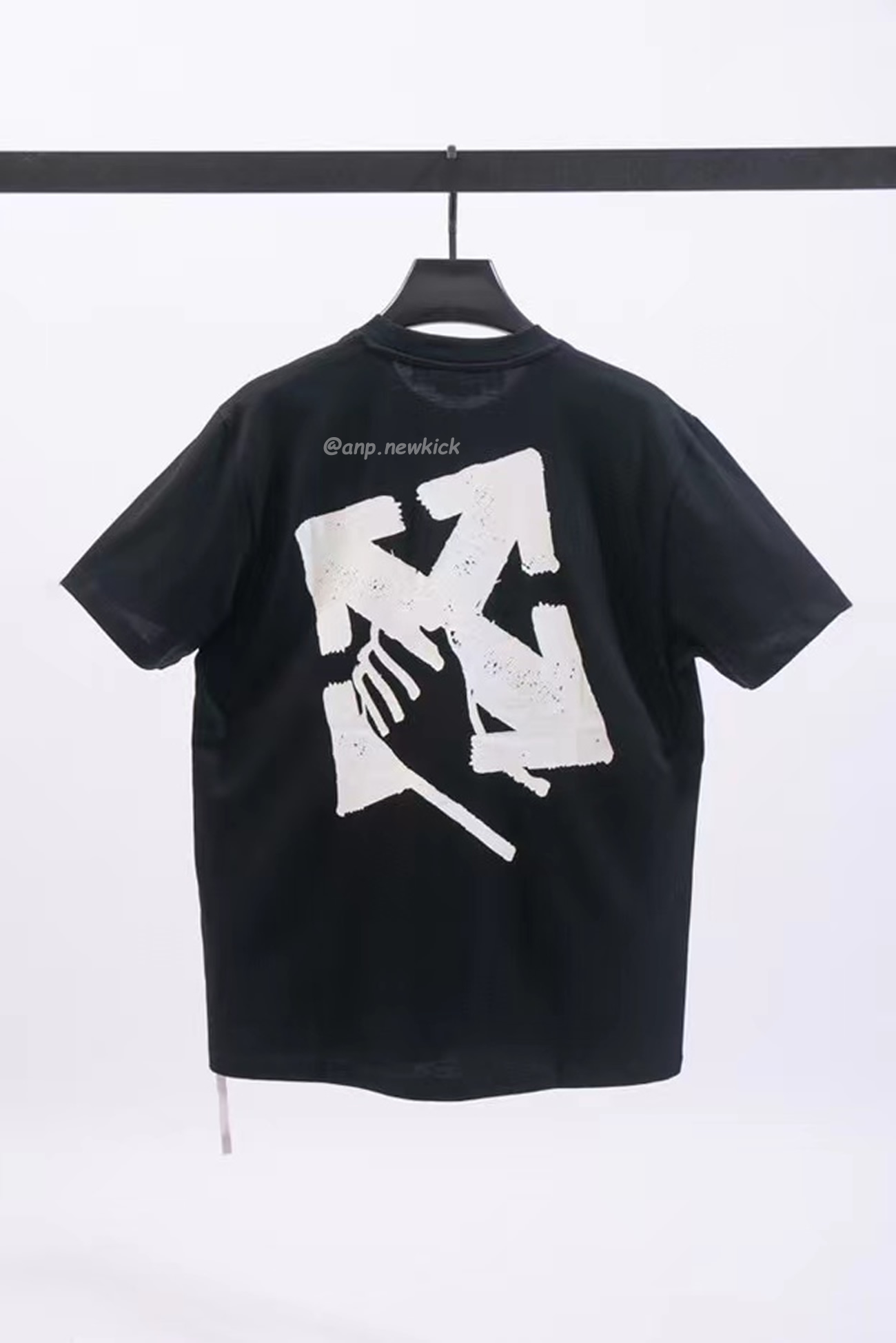 Off White Hand Arrow Tee White Black (5) - www.newkick.org