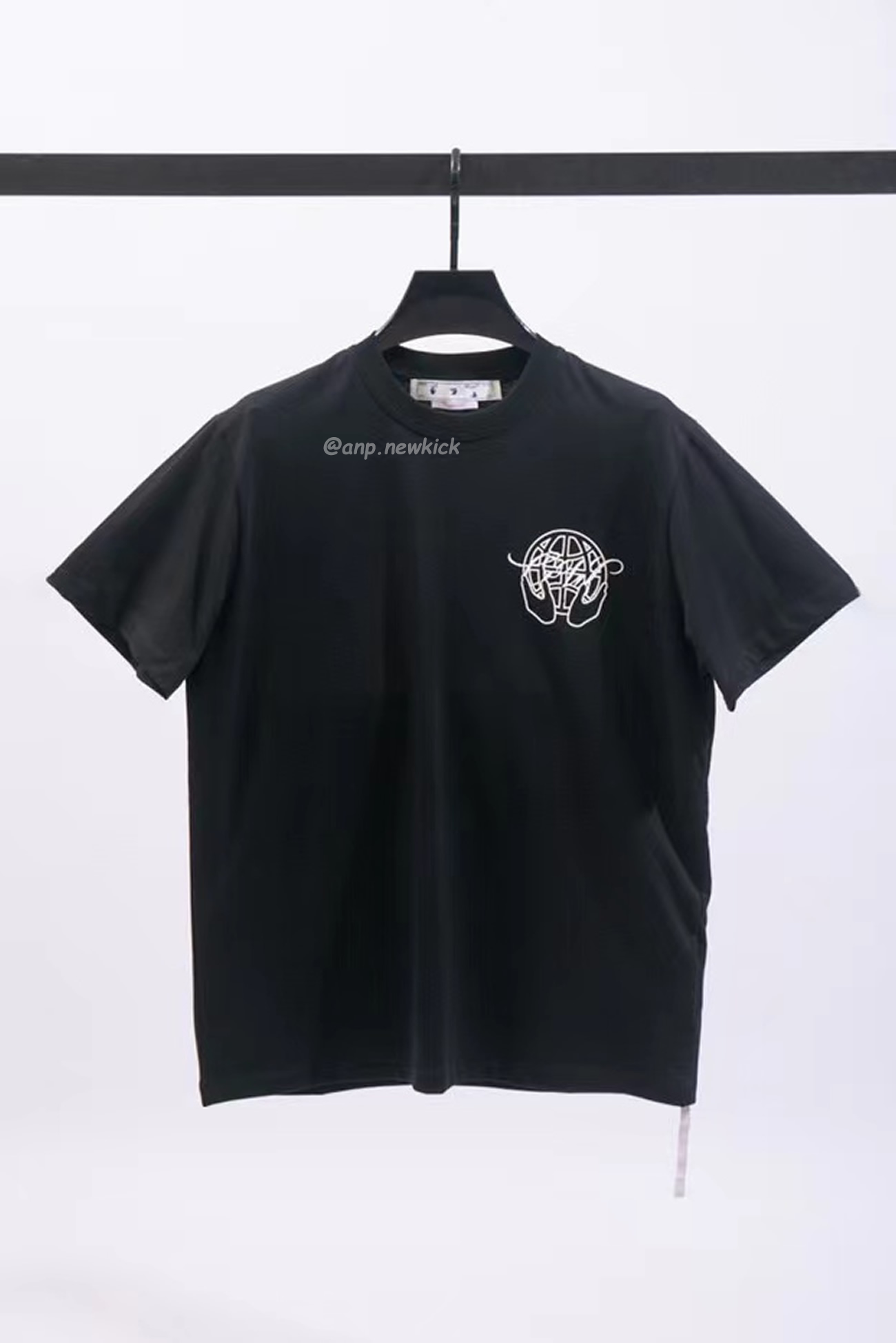 Off White Hand Arrow Tee White Black (9) - www.newkick.org