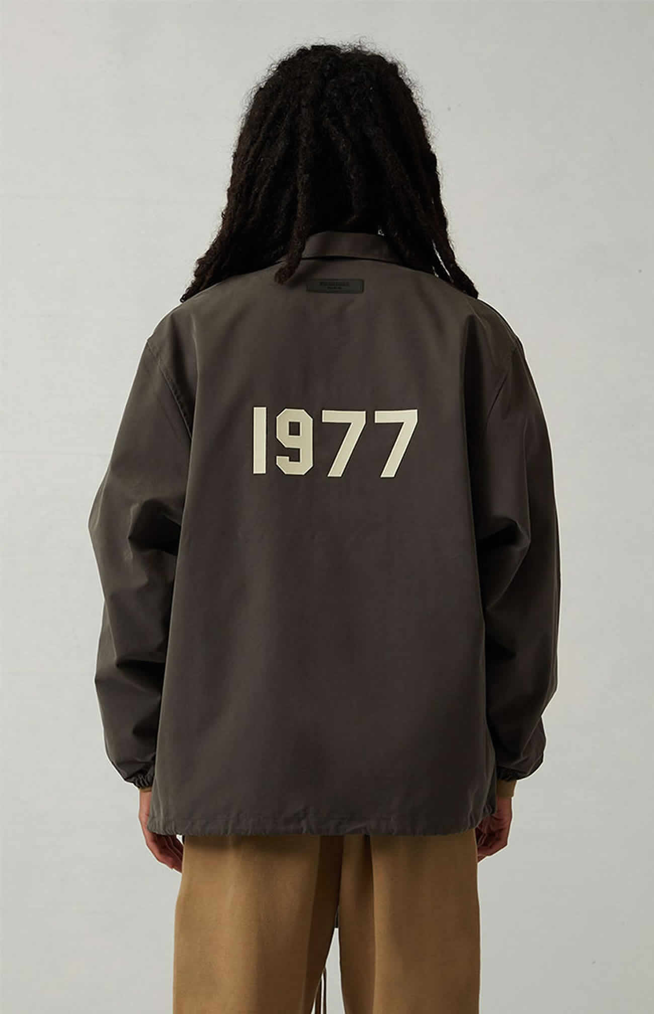 Fear Of God Essentials 1977 Coaches Jacket Iron Oak (22) - www.newkick.org Fear Of God Essentials 1977 Coaches Jacket Iron Oak (22) - www.newkick.org