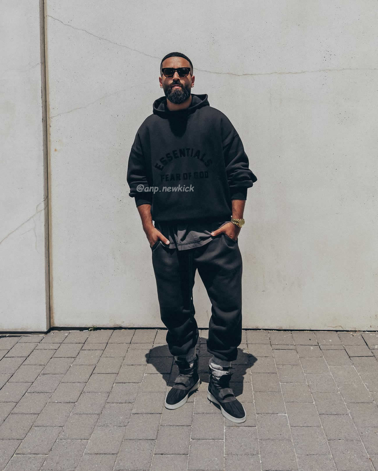 Fear Of God Essentials Tee Black (6) - www.newkick.org