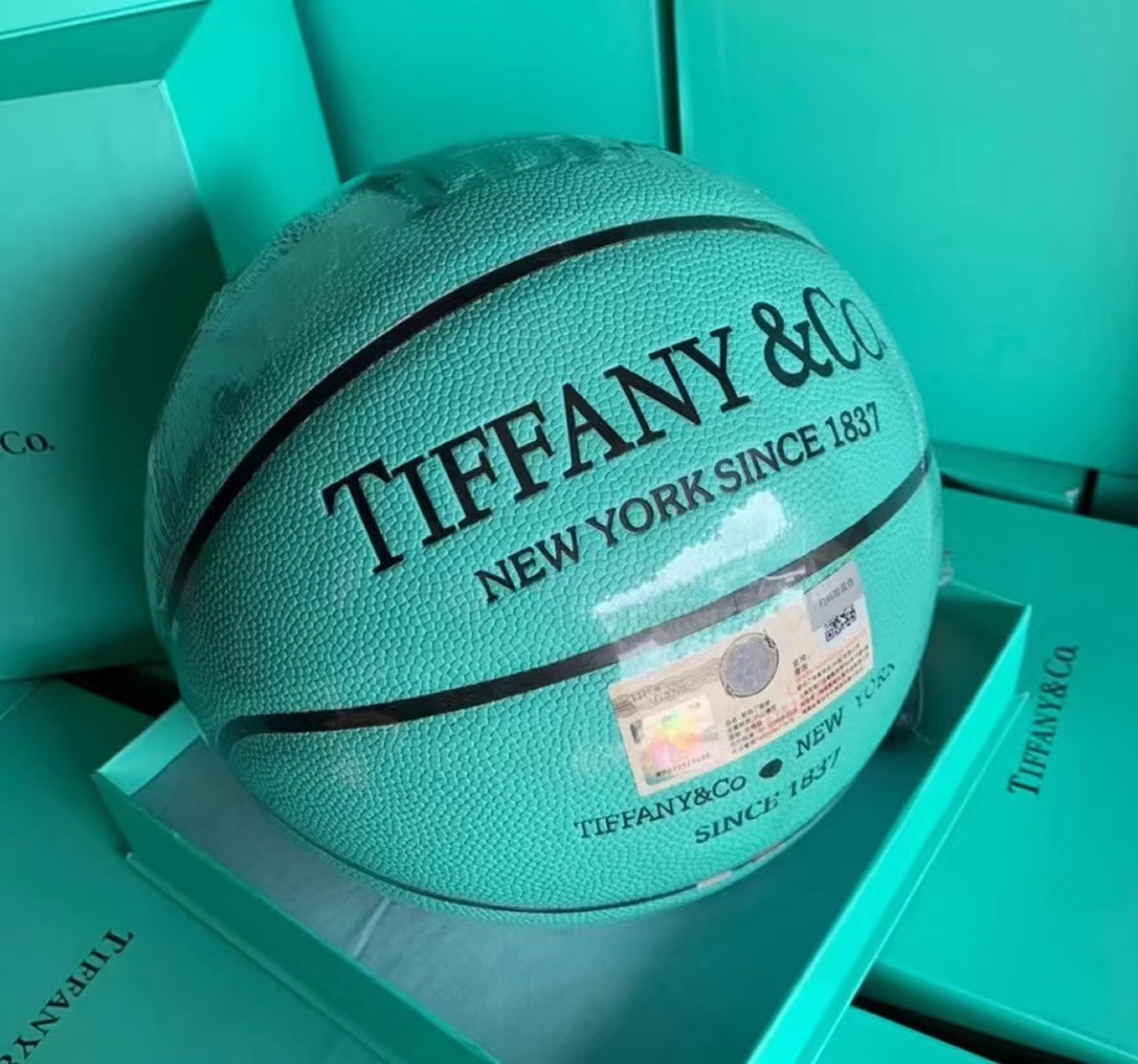 Tiffany X Cat Street X Spalding Basketball Tiffany Blue (5) - www.newkick.org Tiffany X Cat Street X Spalding Basketball Tiffany Blue (5) - www.newkick.org