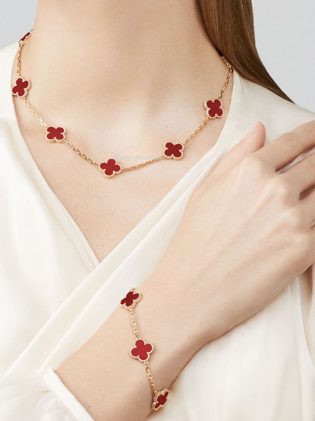 Van Cleef Arpels Vintage Alhambra 10 Four Leaf Lucky Totem Necklaces (4) - www.newkick.org