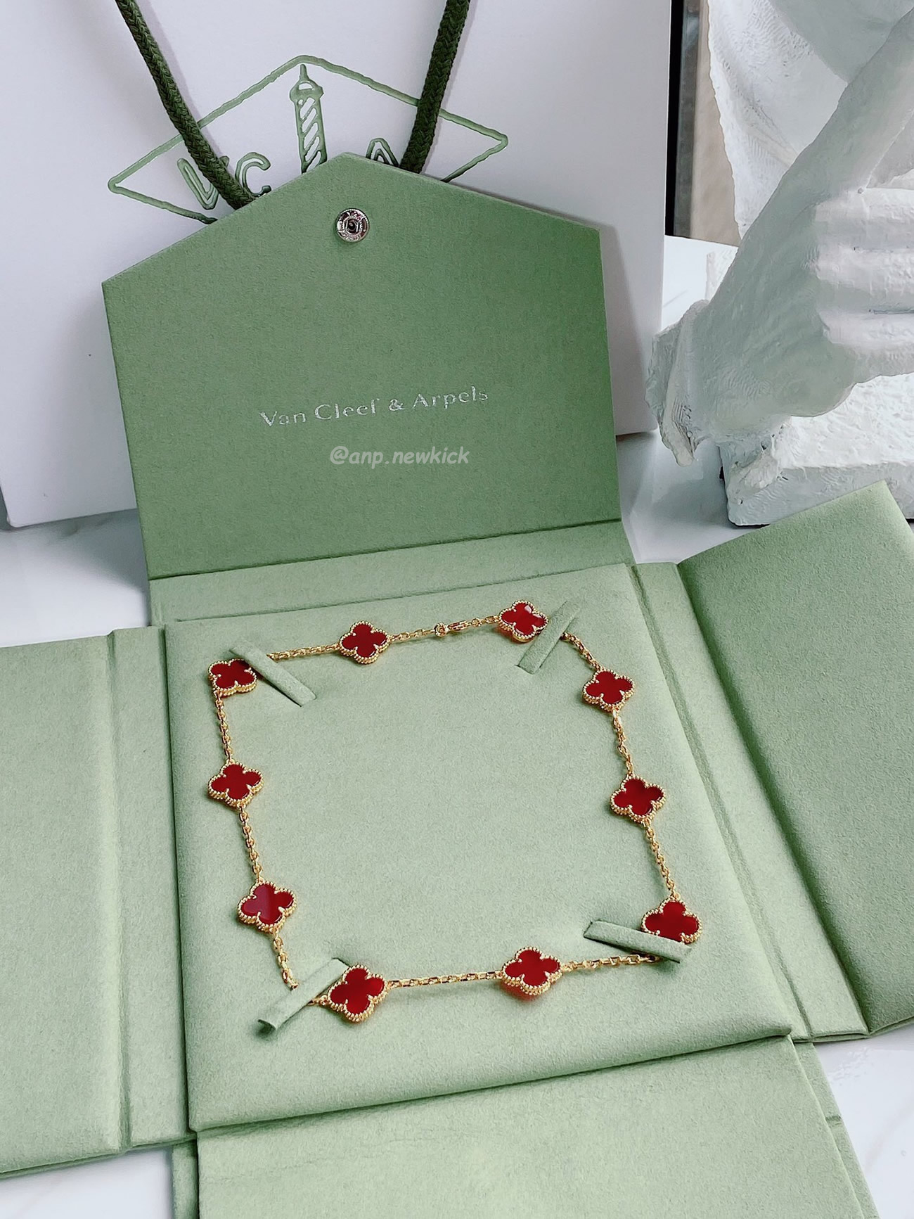 Van Cleef Arpels Vintage Alhambra 10 Four Leaf Lucky Totem Necklaces (6) - www.newkick.org
