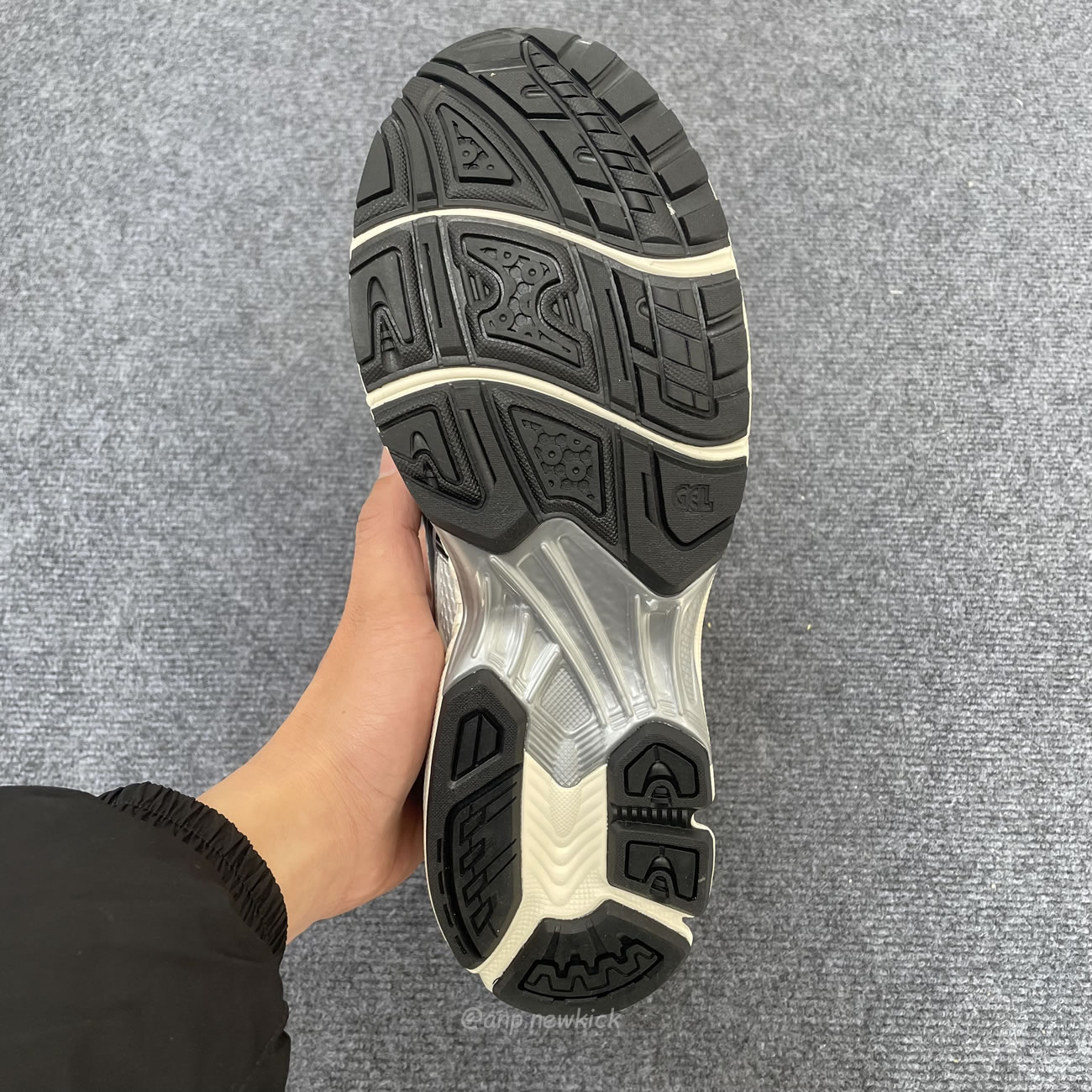 Asics Gel Kayano 14 Jjjjound Silber Schwarz 1201a457 101 (5) - www.newkick.org