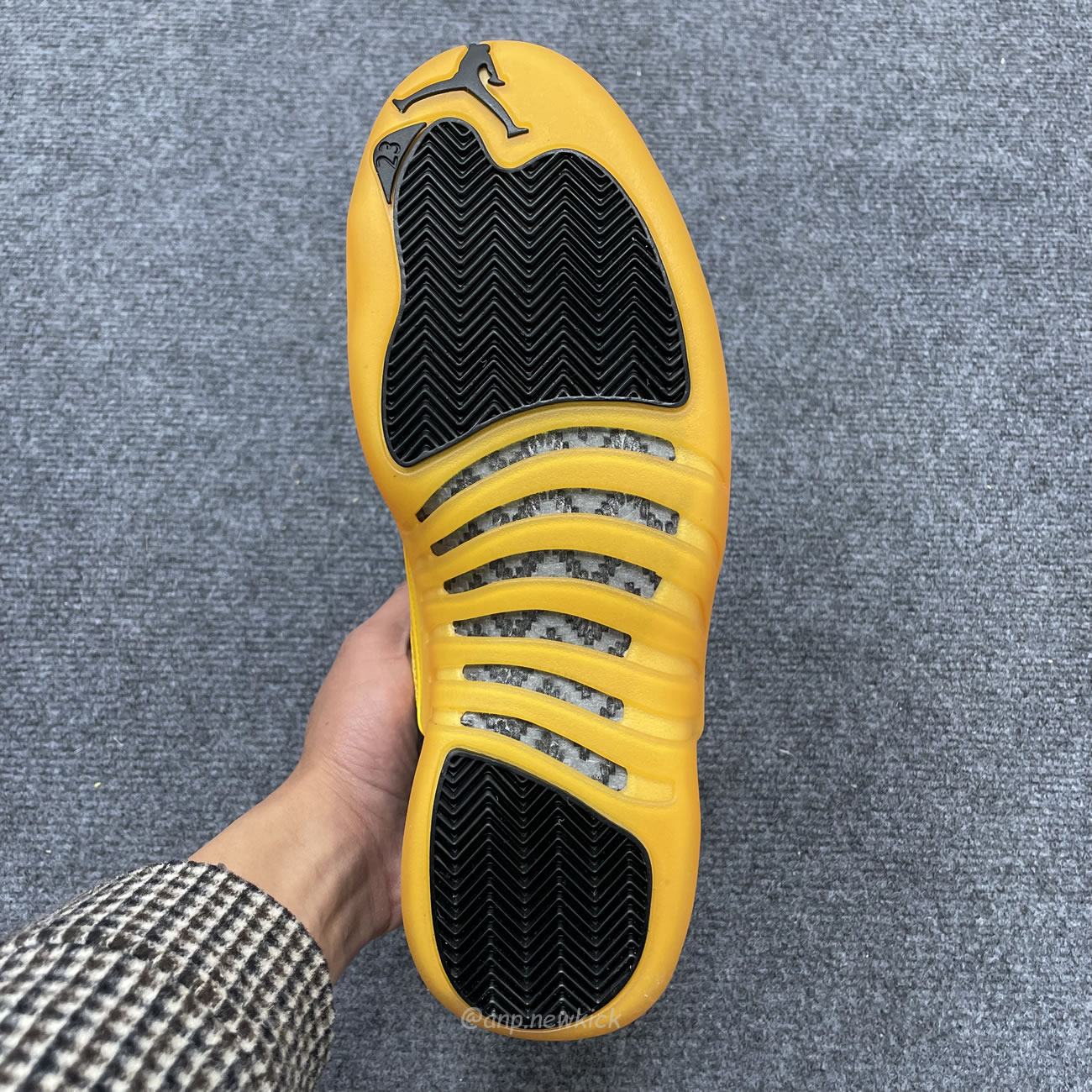 Air Jordan 12 Retro Black University Gold 130690 070 (5) - www.newkick.org