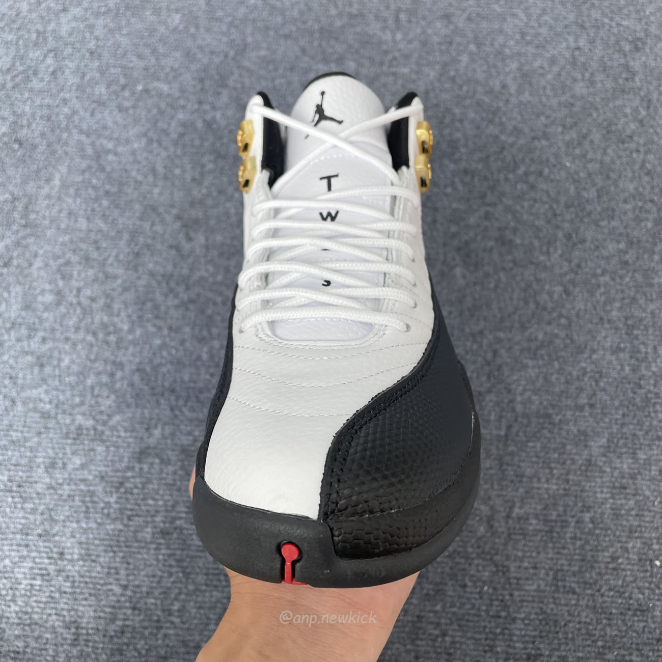 Air Jordan 12 Retro Taxi White Gold 130690 125 (10) - www.newkick.org Air Jordan 12 Retro Taxi White Gold 130690 125 (10) - www.newkick.org