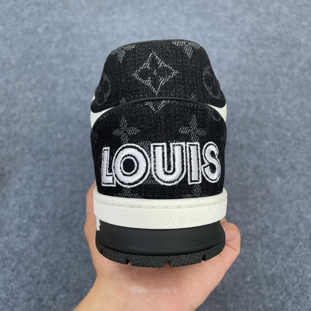 Louis Vuitton Lv Trainer Velcro Strap Monogram Denim Black White 1a9zau (2) - www.newkick.org