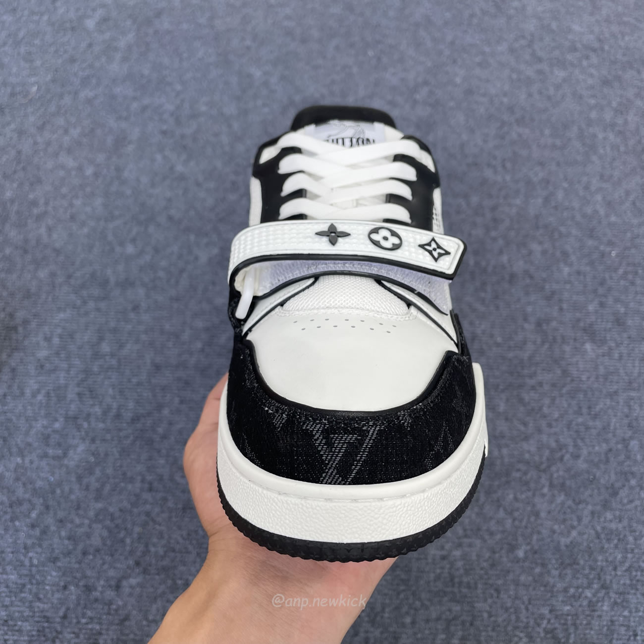 Louis Vuitton Lv Trainer Velcro Strap Monogram Denim Black White 1a9zau (3) - www.newkick.org