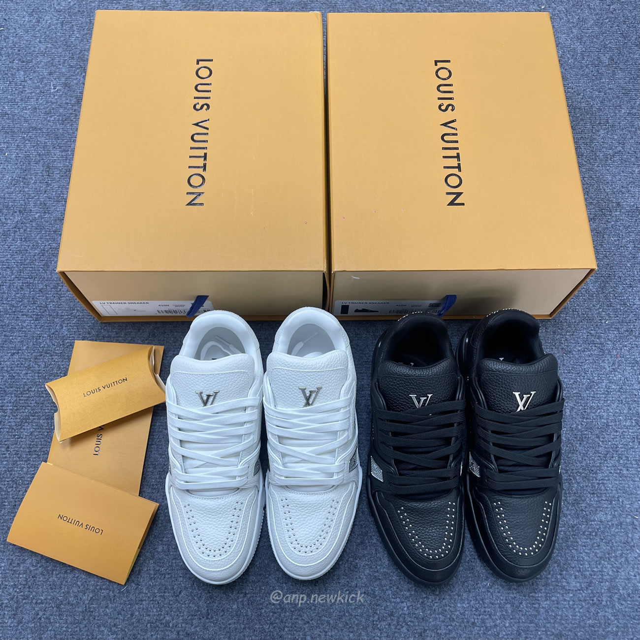 Louis Vuitton Lv Trainer Black White Calf Leather 1addby (4) - www.newkick.org Louis Vuitton Lv Trainer Black White Calf Leather 1addby (4) - www.newkick.org