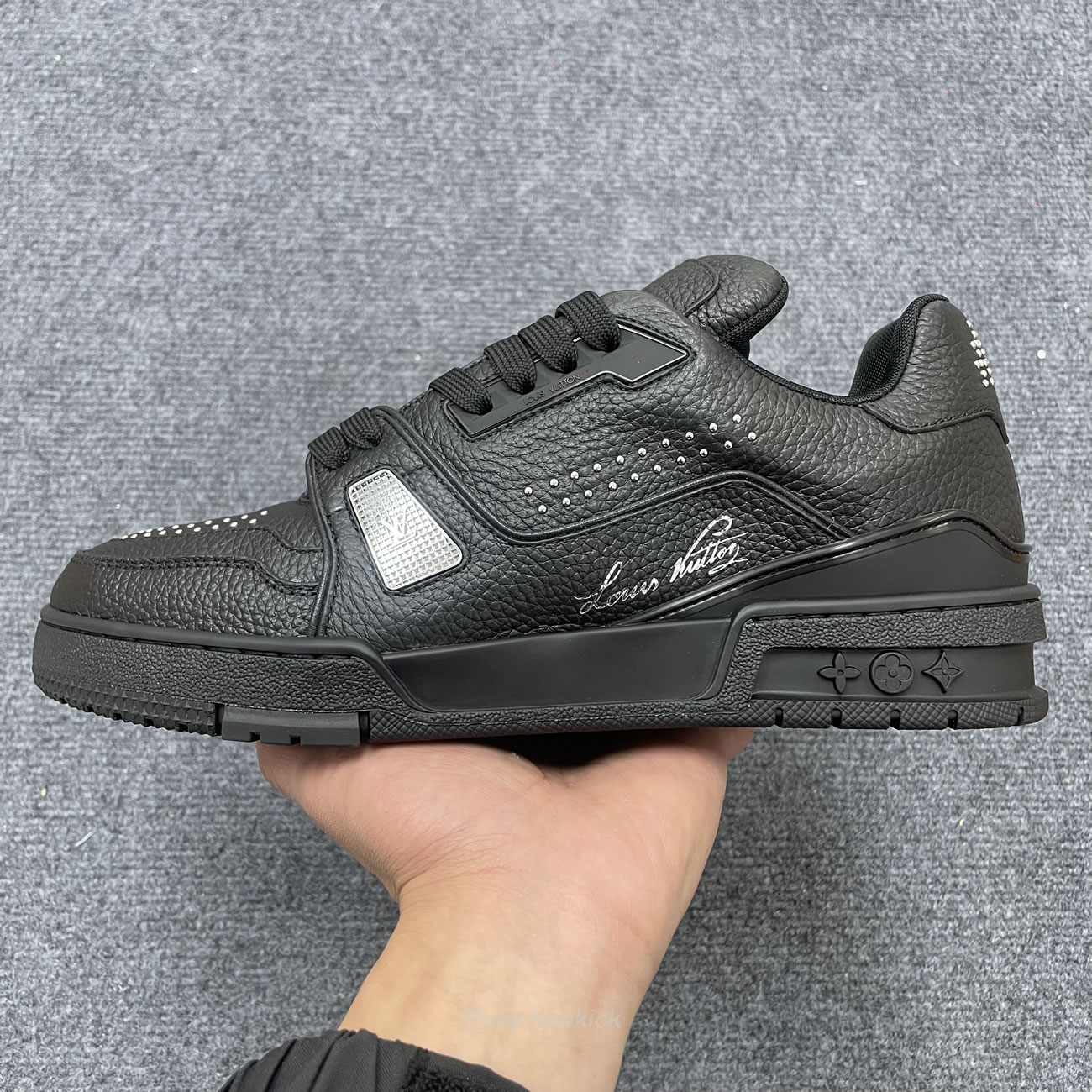Louis Vuitton Lv Trainer Black White Calf Leather 1addby (8) - www.newkick.org Louis Vuitton Lv Trainer Black White Calf Leather 1addby (8) - www.newkick.org