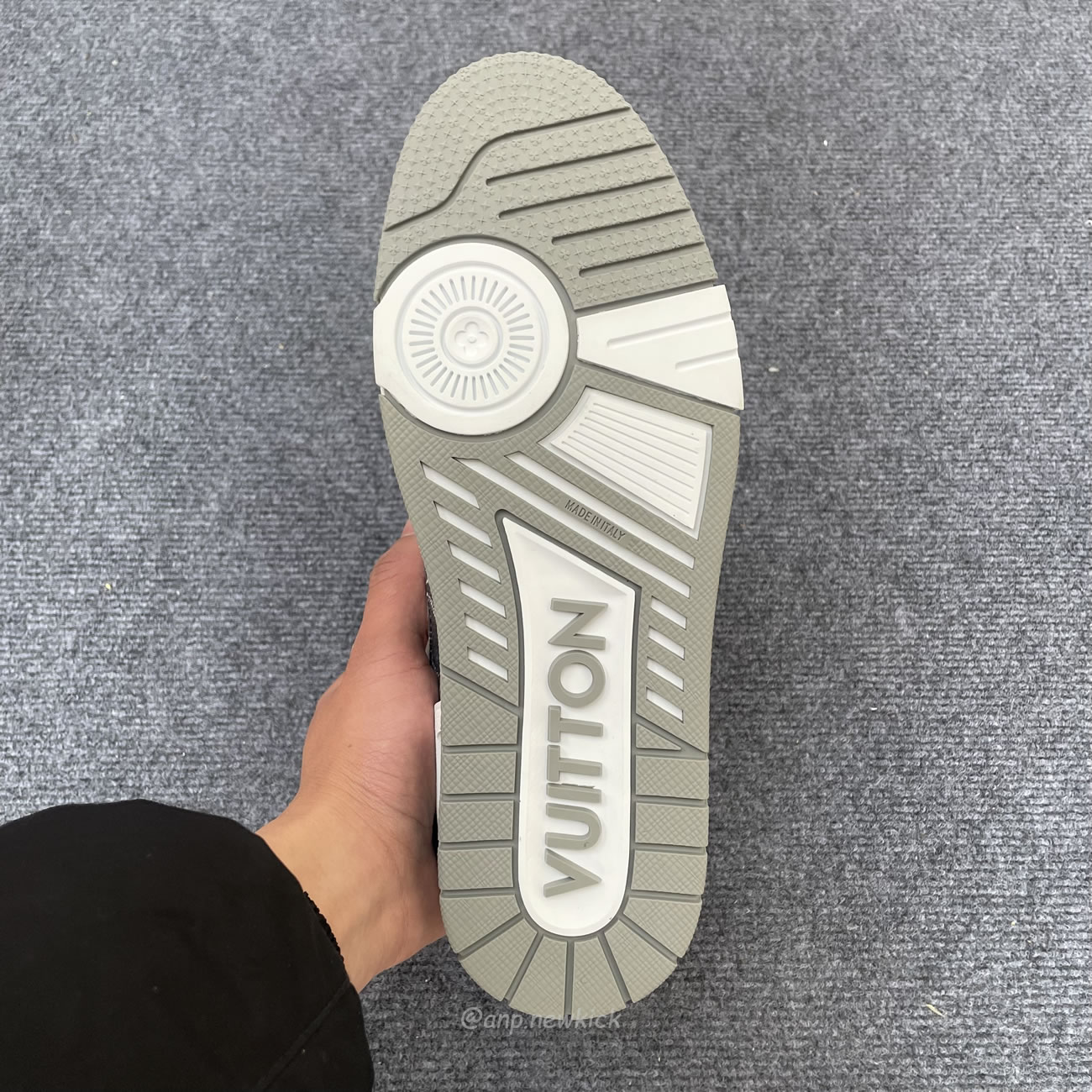 Louis Vuitton Trainer Monogram Denim Grey White 1adf58 (8) - www.newkick.org Louis Vuitton Trainer Monogram Denim Grey White 1adf58 (8) - www.newkick.org
