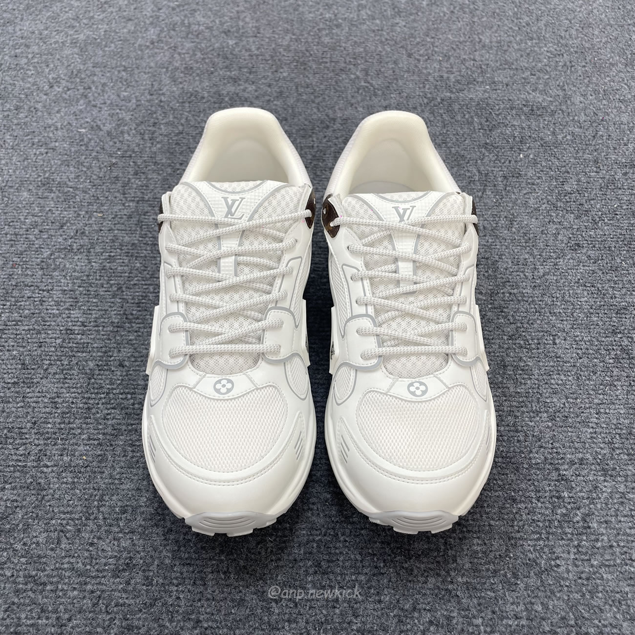 Louis Vuitton Lv Olympia Sneaker Blanc Black Silvery 1ahoht (7) - www.newkick.org