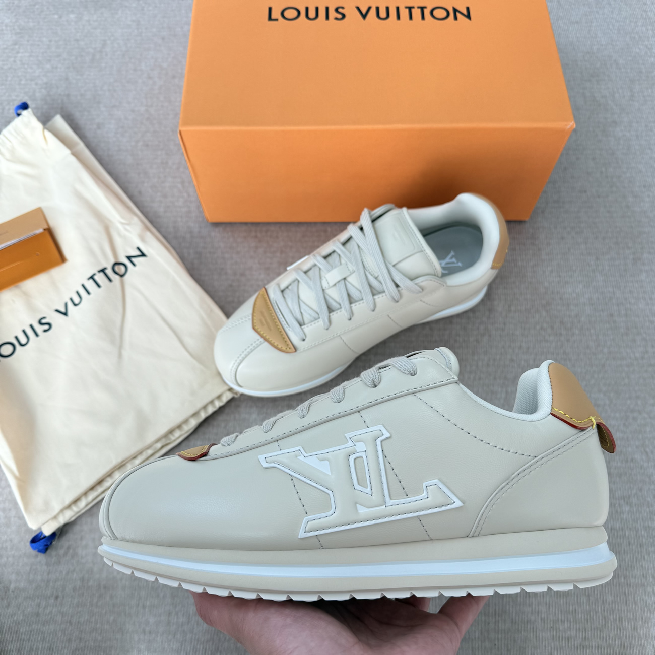 Louis Vuitton Lv Buttersoft Sneaker Beige 1aikj1 (4) - www.newkick.org