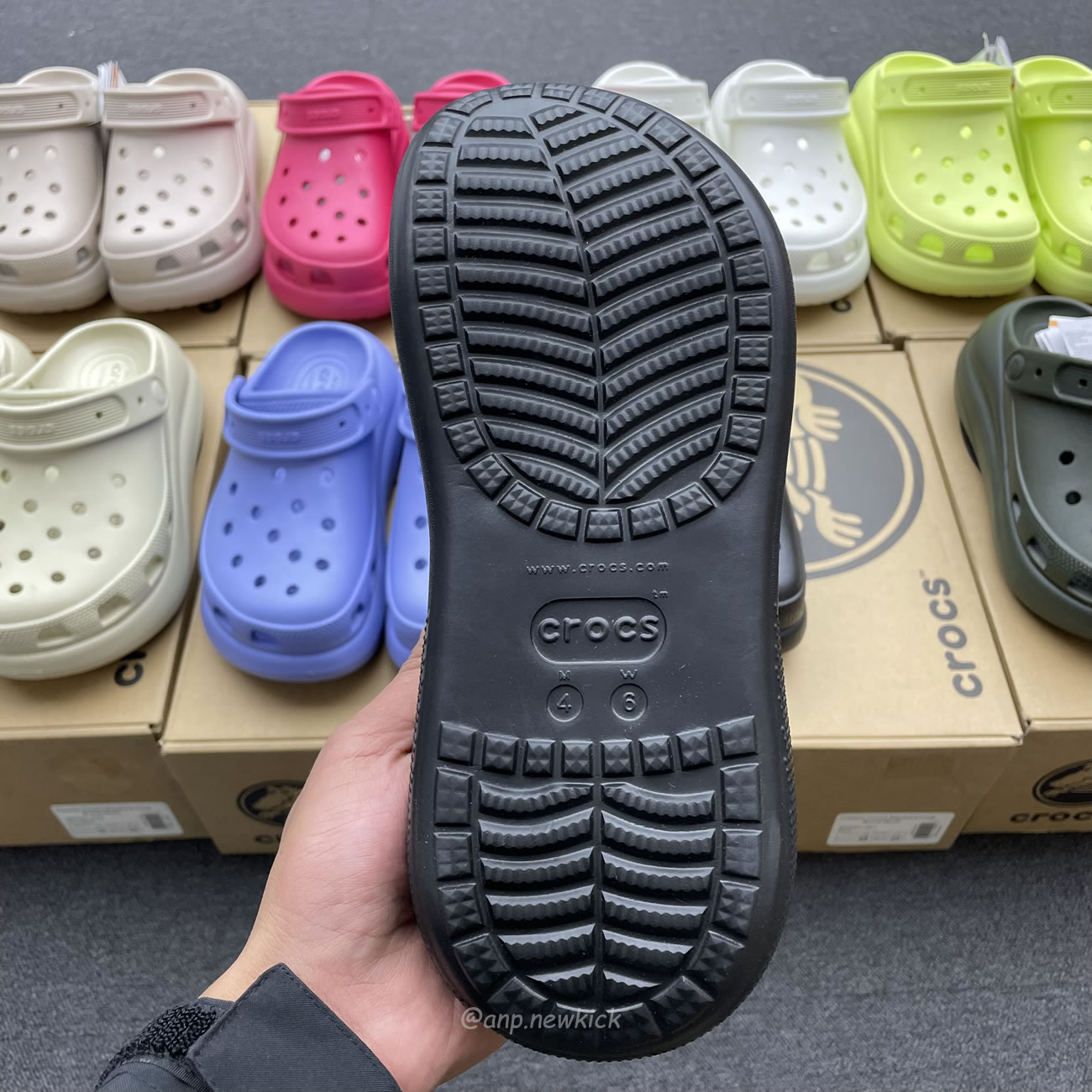 Crocs Classic Crush Clog Bone Multi Black White Green Blue Grey Red Green Dark Green Brown 207521 (21) - www.newkick.org Crocs Classic Crush Clog Bone Multi Black White Green Blue Grey Red Green Dark Green Brown 207521 (21) - www.newkick.org