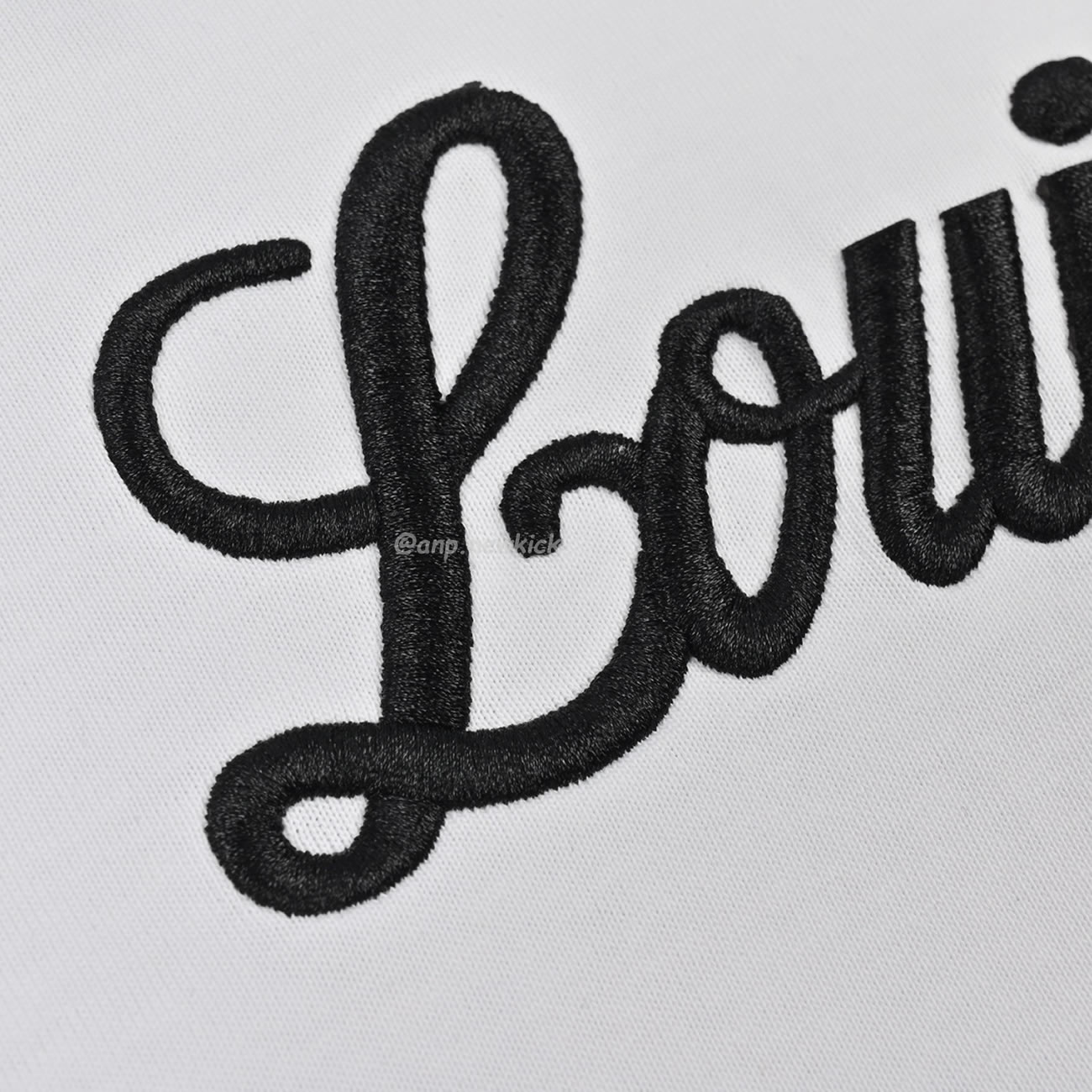 Louis Vuitton 24ss Stitching Cursive Embroidery Letters, Short Sleeves T Shirt (9) - www.newkick.org Louis Vuitton 24ss Stitching Cursive Embroidery Letters, Short Sleeves T Shirt (9) - www.newkick.org