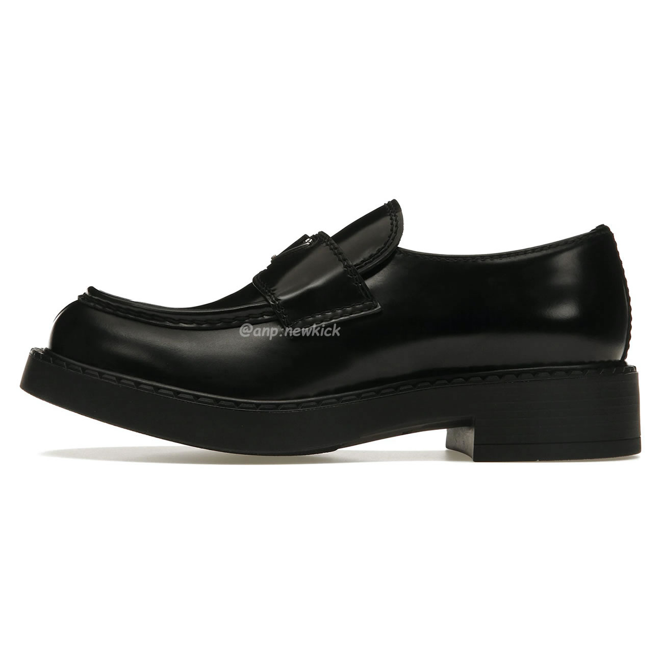 Prada 35mm Loafer Black Brushed Leather 2de127 055 F0002 (1) - www.newkick.org