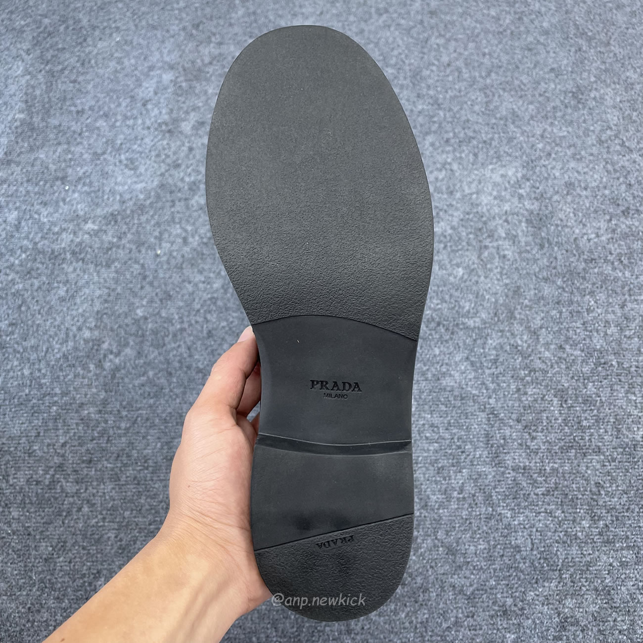 Prada 35mm Loafer Black Brushed Leather 2de127 055 F0002 (4) - www.newkick.org