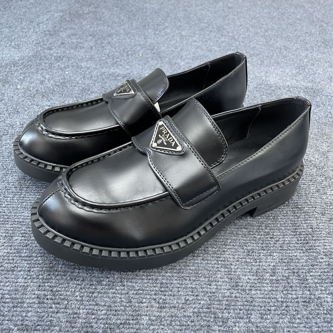 Prada 35mm Loafer Black Brushed Leather 2de127 055 F0002 (6) - www.newkick.org