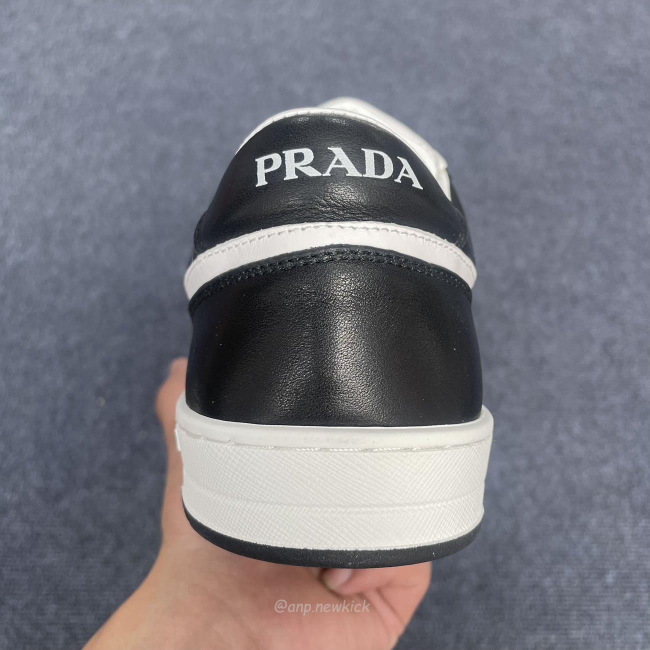Prada Downtown Low Top Sneakers Leather White Black 2ee364 3lkg F0964 (4) - www.newkick.org
