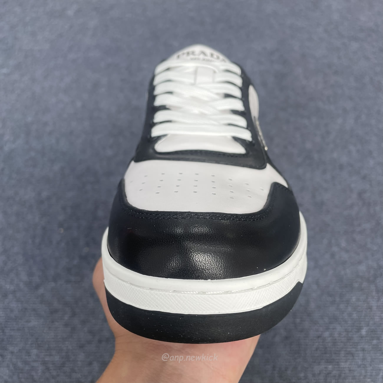 Prada Downtown Low Top Sneakers Leather White Black 2ee364 3lkg F0964 (8) - www.newkick.org