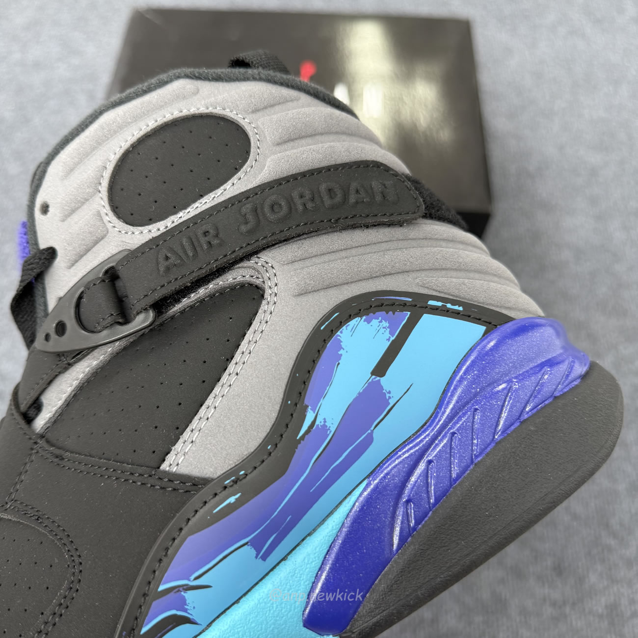 Air Jordan 8 Retro Aqua 2025 305381 006 (4) - www.newkick.org