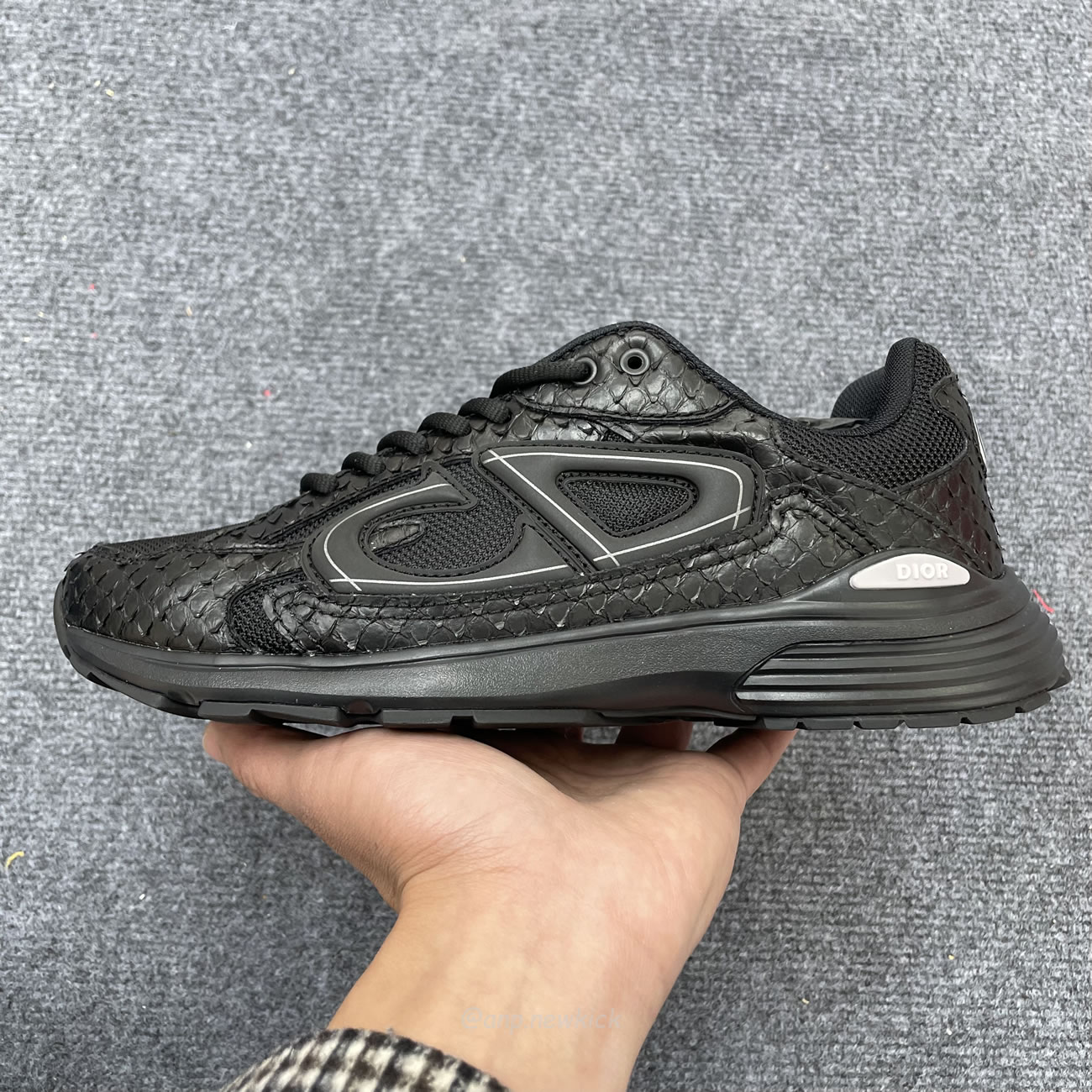 Dior X Stone Island B30 Year Of The Snake Sneaker 3sn279zah90041 (2) - www.newkick.org