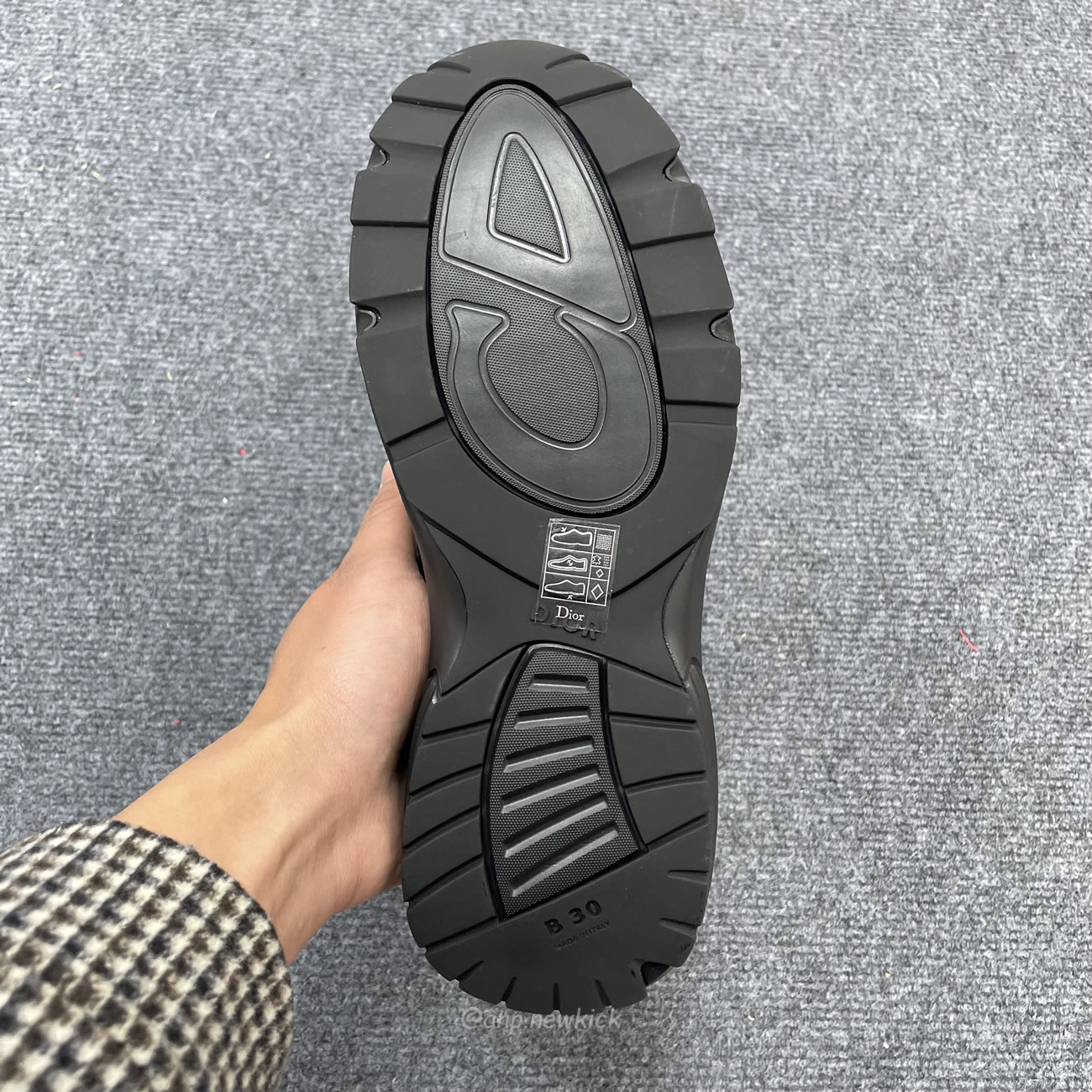 Dior X Stone Island B30 Year Of The Snake Sneaker 3sn279zah90041 (4) - www.newkick.org